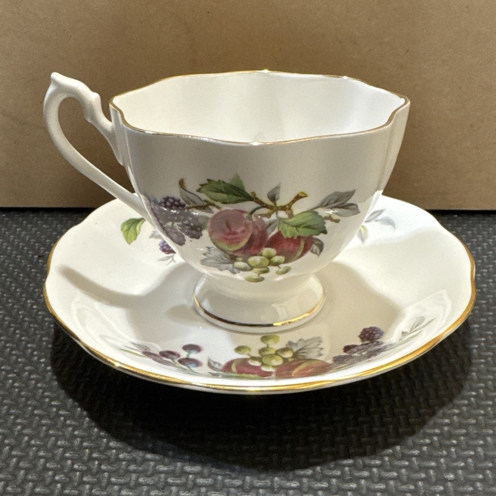 Queen Anne Bone China Tea Cup & Saucer Pears Fruit Series Gold Trim